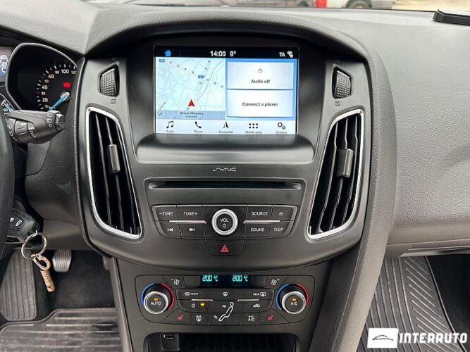 Ford Focus 40 interauto-car