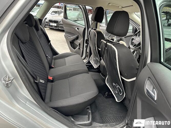Ford Focus 45 interauto-car