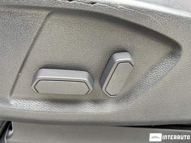 Ford Ranger 51 interauto-car