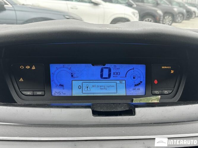 Citroen C4 Picasso 34 interauto-car