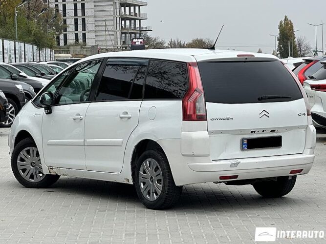 Citroen C4 Picasso 30 interauto-car