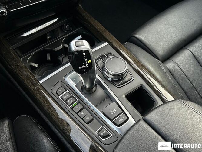 BMW X5 4.0e 50 interauto-car