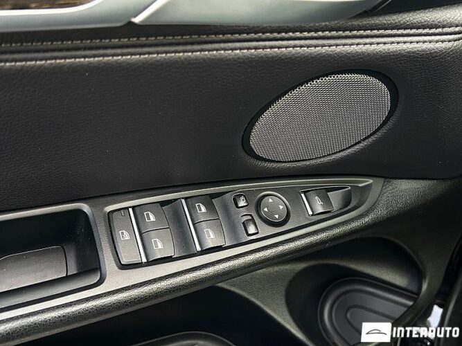 BMW X5 4.0e 41 interauto-car