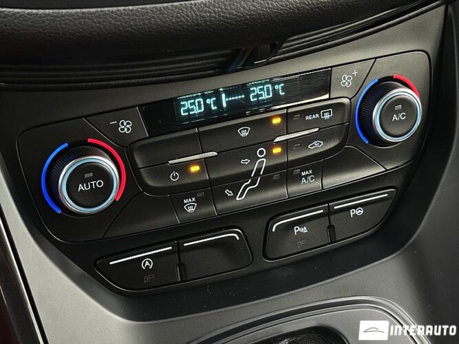 Ford Grand C-MAX 40 interauto-car