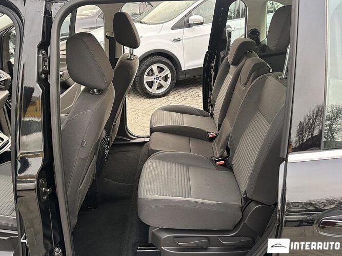 Ford Grand C-MAX 42 interauto-car