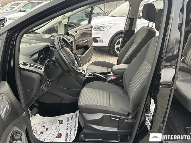 Ford Grand C-MAX 34 interauto-car