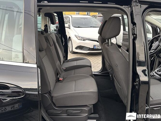 Ford Grand C-MAX 43 interauto-car