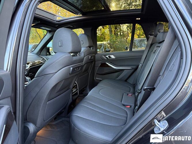 BMW X5 4.0i 62 interauto-car