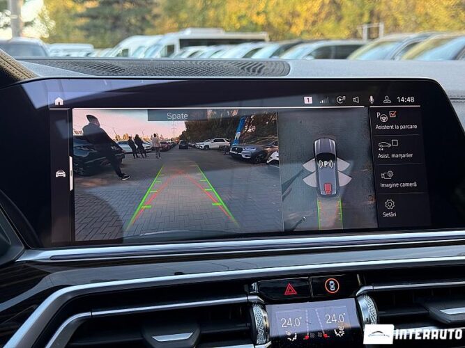 BMW X5 4.0i 52 interauto-car