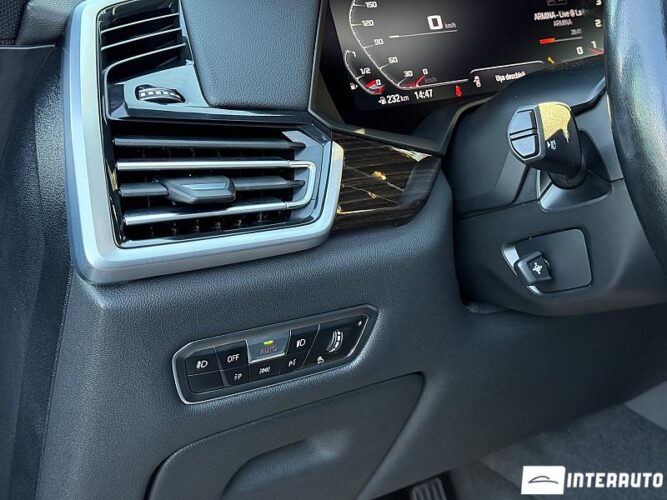 BMW X5 4.0i 48 interauto-car