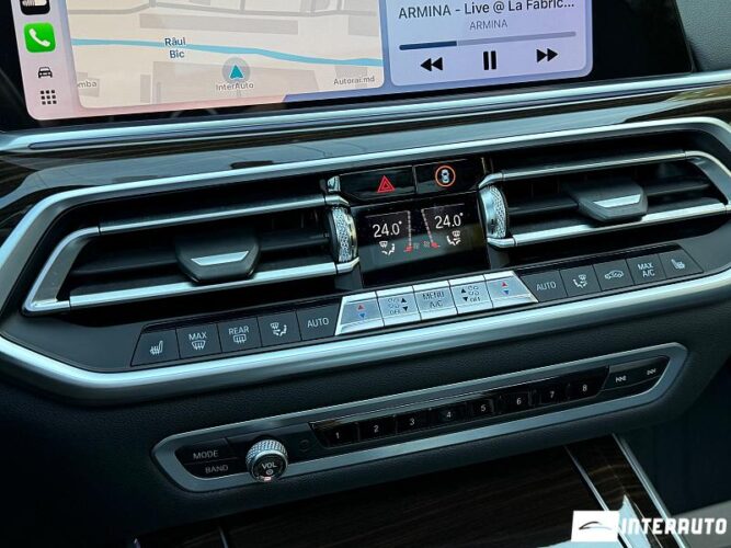 BMW X5 4.0i 54 interauto-car