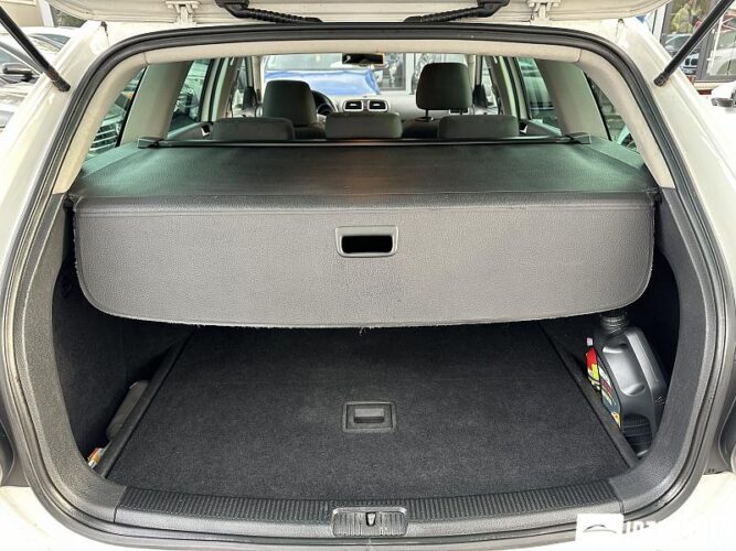 Volkswagen Golf 42 interauto-car