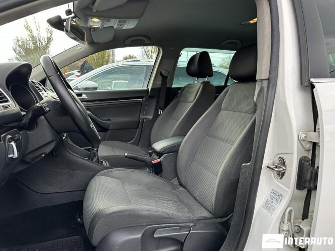 Volkswagen Golf 31 interauto-car