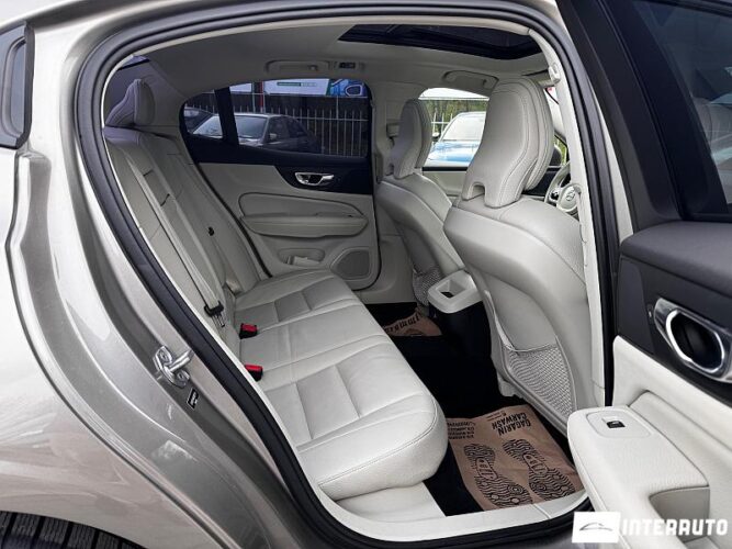 Volvo S 60 53 interauto-car