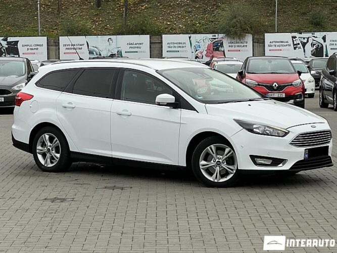 Ford Focus 31 interauto-car