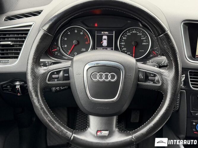 Audi Q5 43 interauto-car