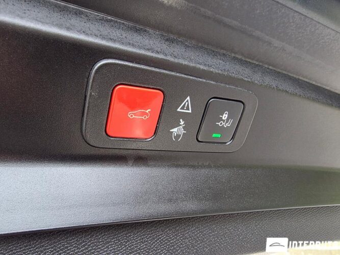 Peugeot 5008 44 interauto-car