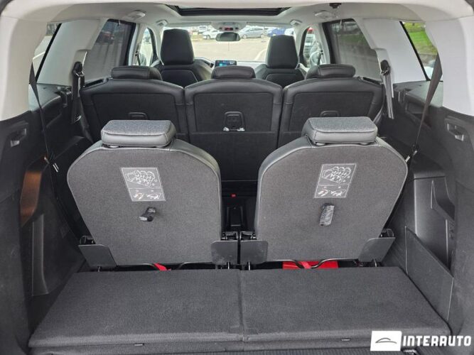 Peugeot 5008 42 interauto-car