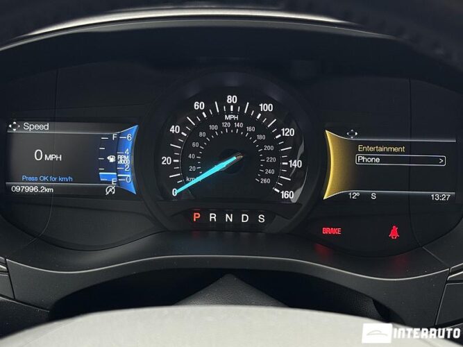 Ford Fusion 38 interauto-car