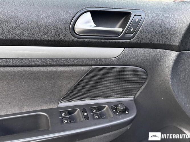 Volkswagen Golf 41 interauto-car