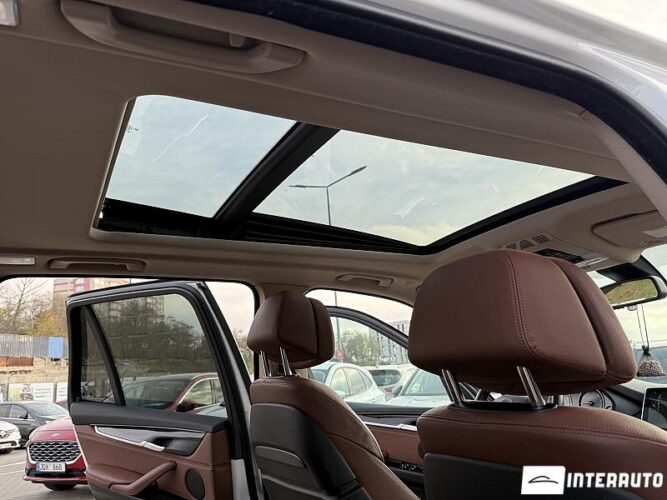 BMW X5 4.0e 49 interauto-car