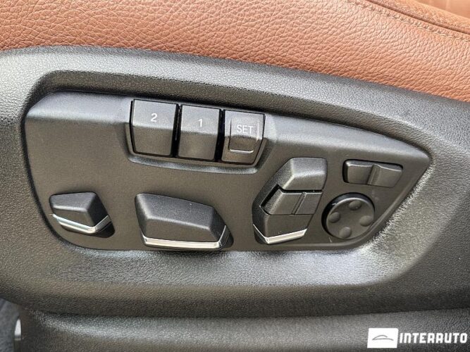 BMW X5 4.0e 56 interauto-car