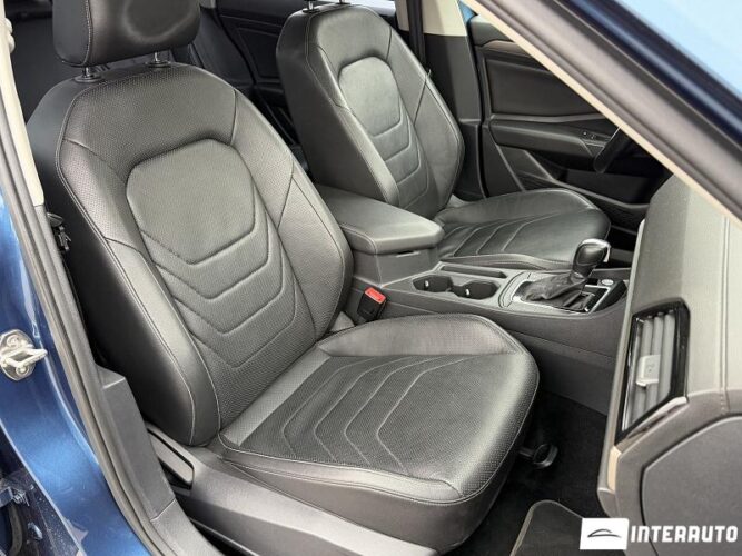 Volkswagen Jetta 38 interauto-car