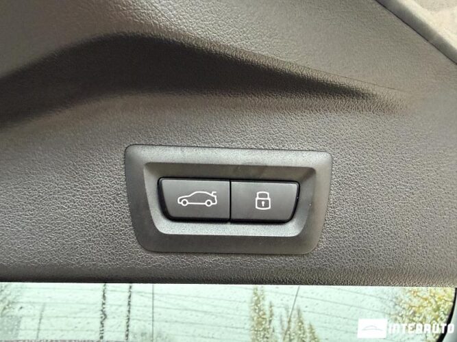 BMW X5 3.0D 52 interauto-car