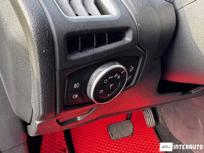 Ford Focus 45 interauto-car