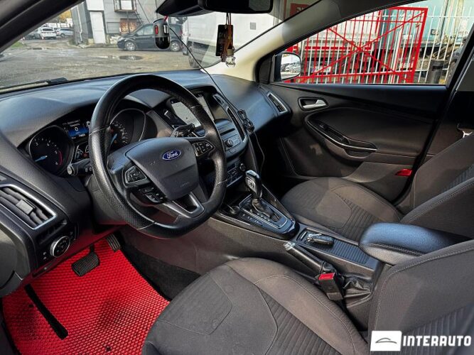 Ford Focus 35 interauto-car