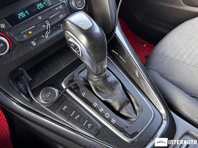 Ford Focus 42 interauto-car