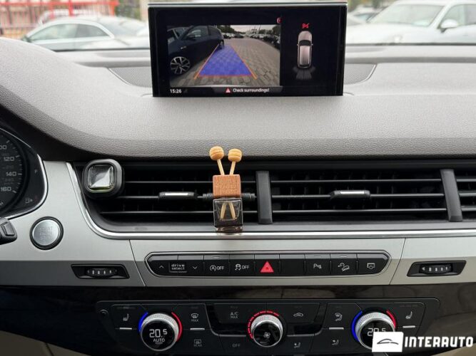 Audi Q7 44 interauto-car