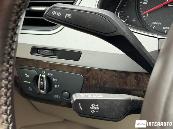 Audi Q7 42 interauto-car