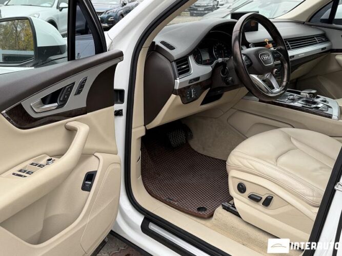 Audi Q7 37 interauto-car