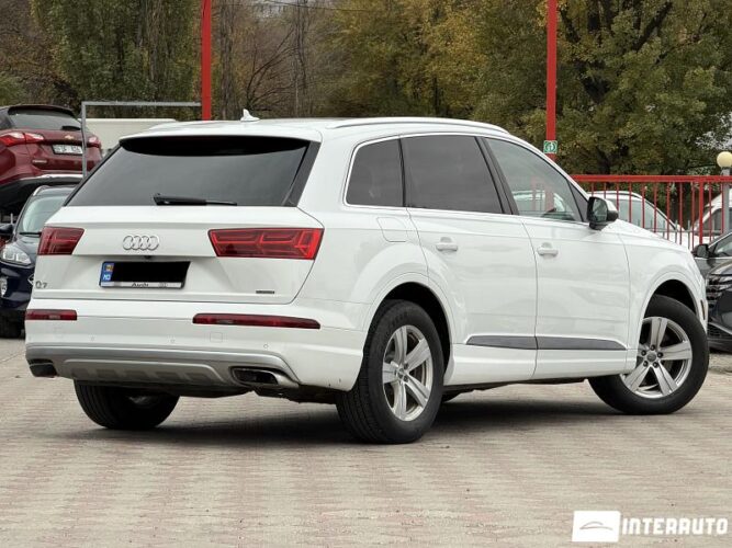 Audi Q7 34 interauto-car