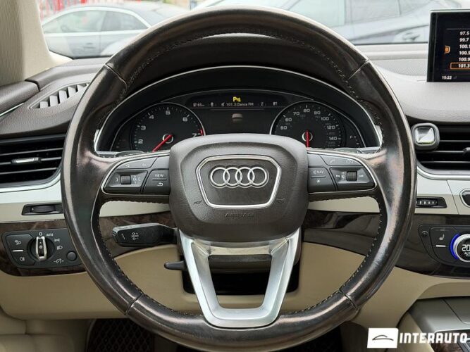 Audi Q7 41 interauto-car