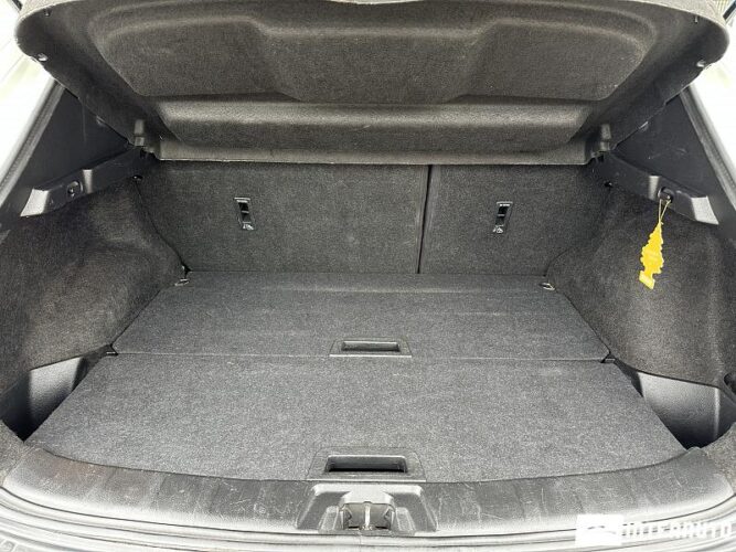 Nissan Qashqai 46 interauto-car