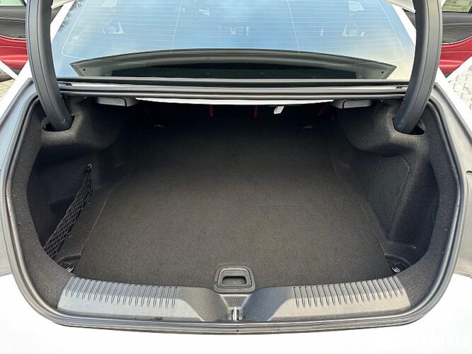 Mercedes CLS 300 61 interauto-car