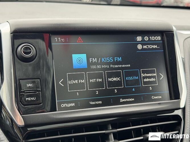 Peugeot 2008 41 interauto-car