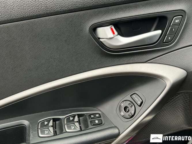 Hyundai Santa Fe 38 interauto-car