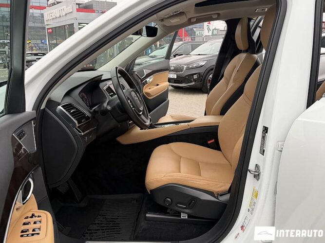 Volvo XC 90 41 interauto-car