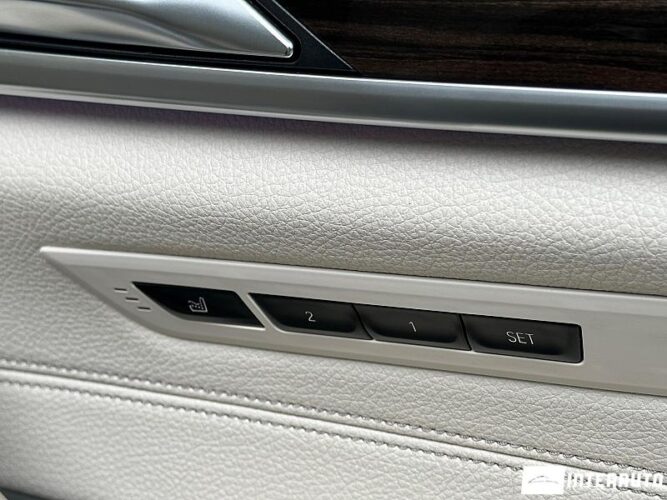 BMW 530e 50 interauto-car