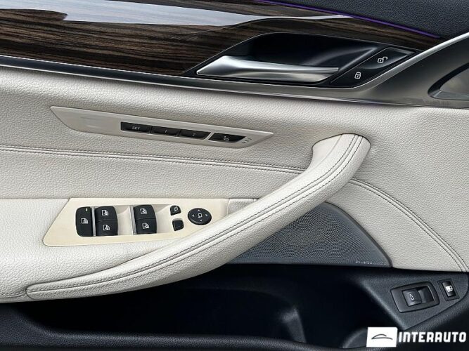 BMW 530e 47 interauto-car