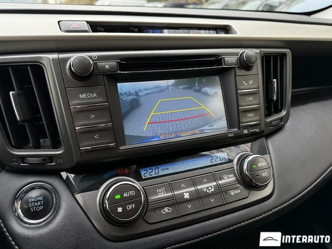 Toyota Rav-4 44 interauto-car