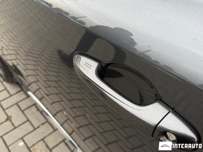 Toyota Rav-4 36 interauto-car