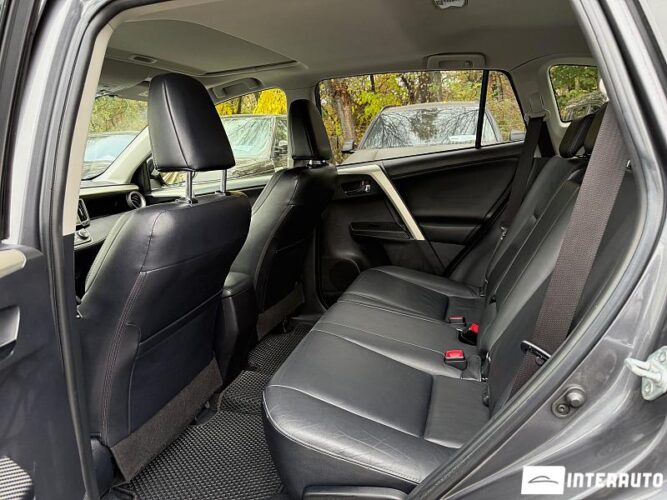 Toyota Rav-4 49 interauto-car