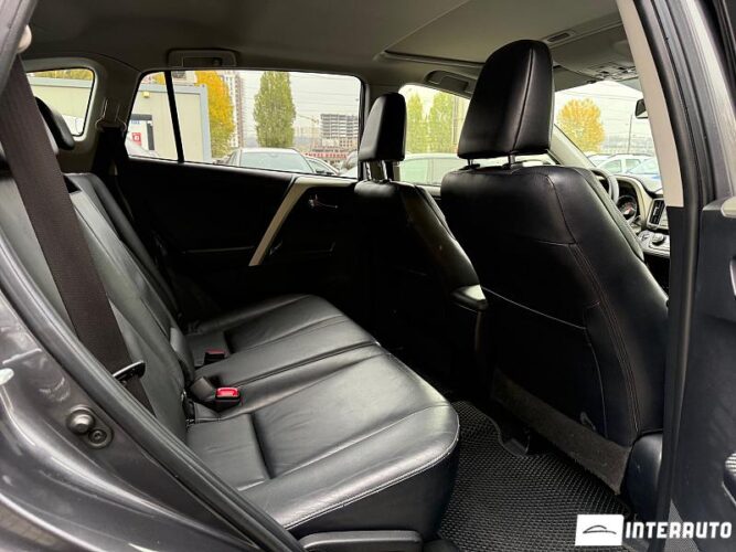 Toyota Rav-4 48 interauto-car