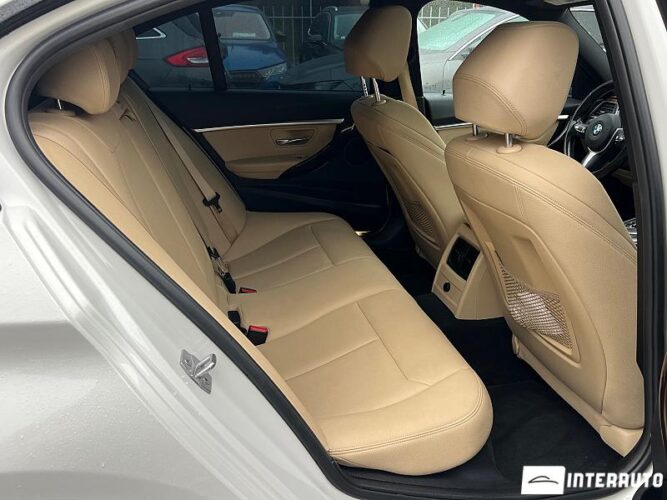 BMW 330 38 interauto-car
