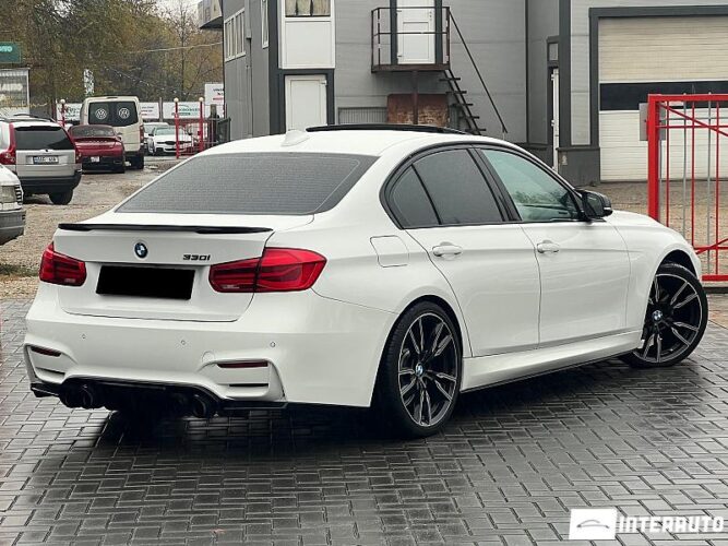 BMW 330 33 interauto-car