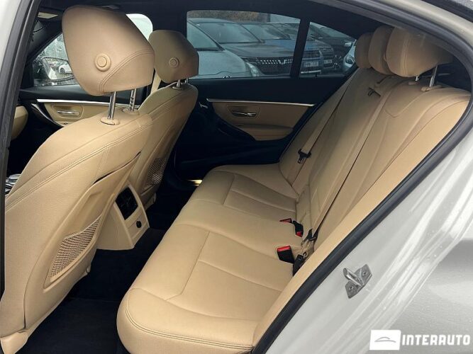 BMW 330 37 interauto-car